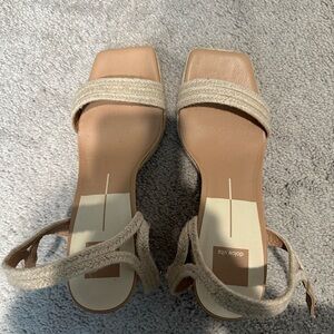 Dolce Vita Women's Tan Sandals